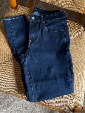 GAP Women's Skinny Jeans - Dark Blue